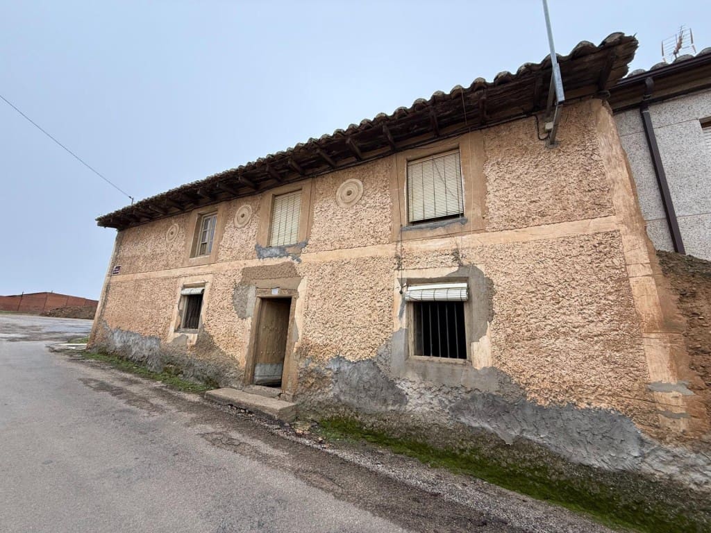 3 bedroom Finca/Country House for sale in Valdevimbre - € 12,000 (Ref: 9957643)