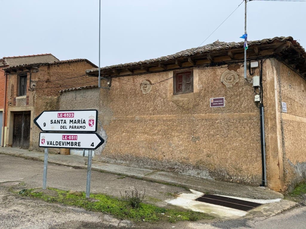 3 bedroom Finca/Country House for sale in Valdevimbre - € 12,000 (Ref: 9957643)