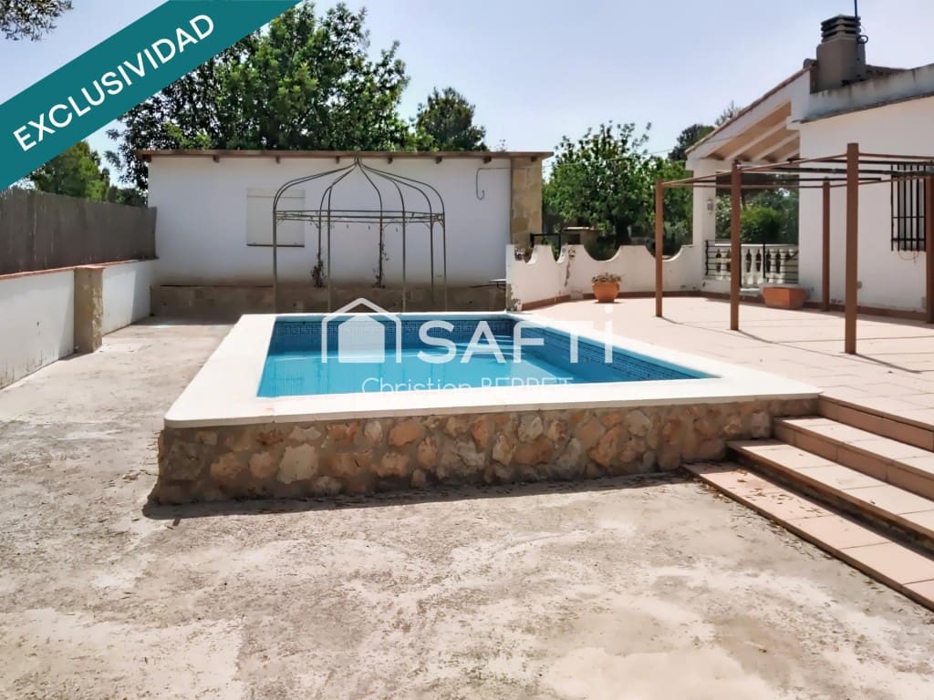 3 bedroom Finca/Country House for sale in Pedralba with pool garage - € 149,000 (Ref: 9957644)