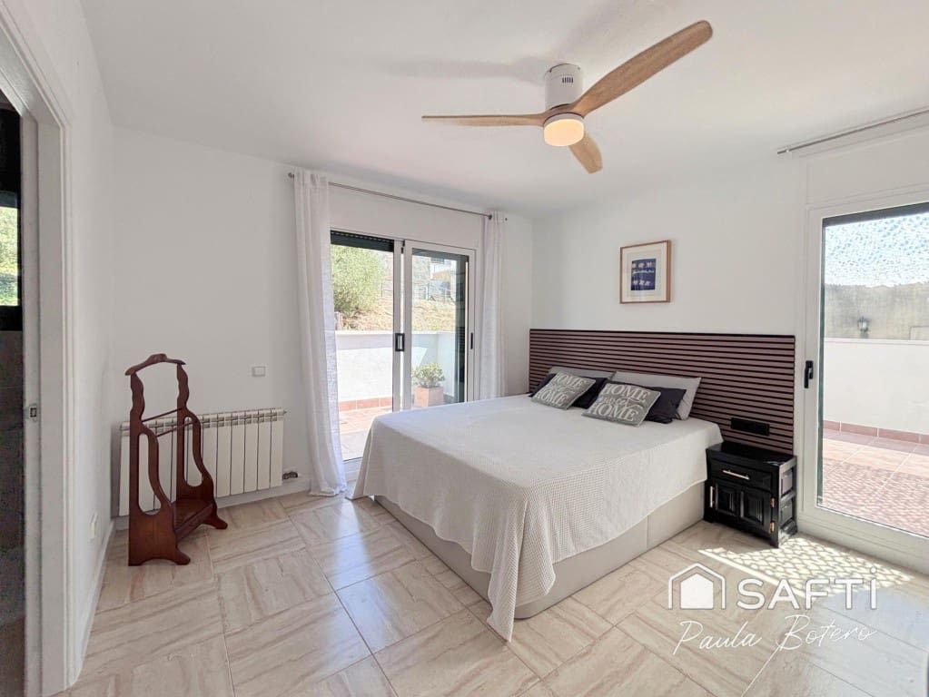 4 camera da letto Villetta a Schiera in vendita in Olivella con piscina garage - 399.000 € (Rif: 9957647)