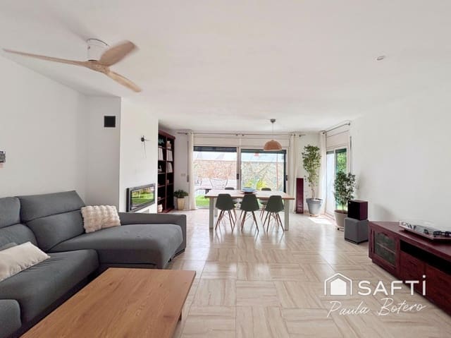 4 sypialnia Dom szeregowy na sprzedaż w Olivella z basenem garażem - 399 000 € (Ref: 9957647)