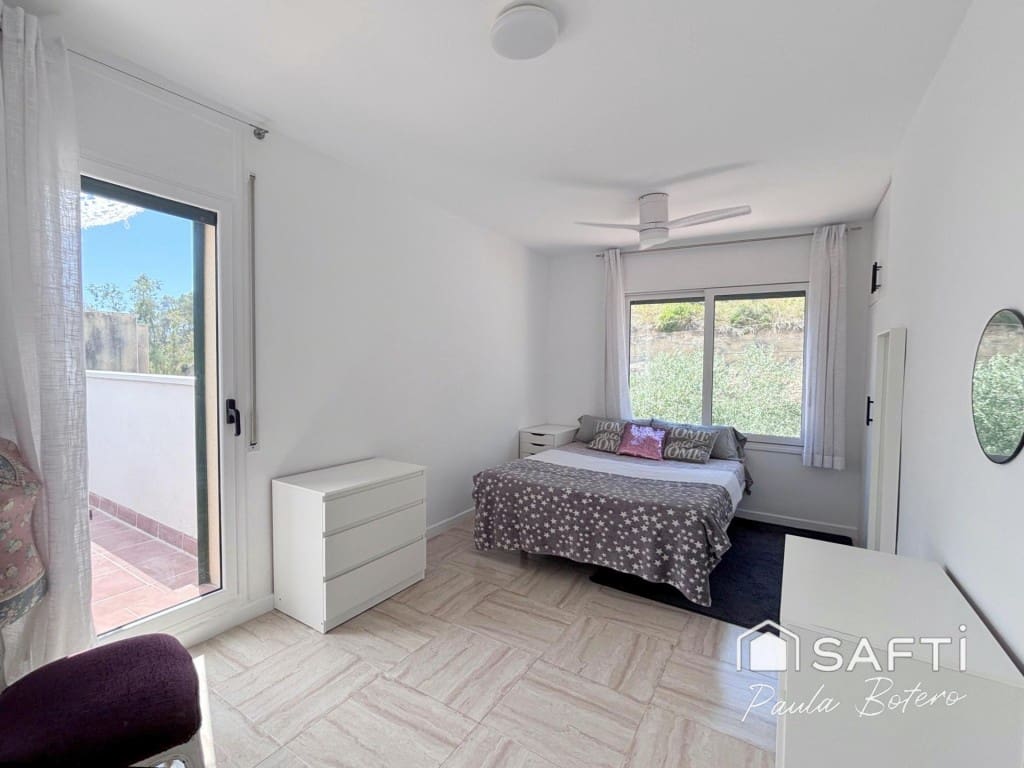 4 camera da letto Villetta a Schiera in vendita in Olivella con piscina garage - 399.000 € (Rif: 9957647)