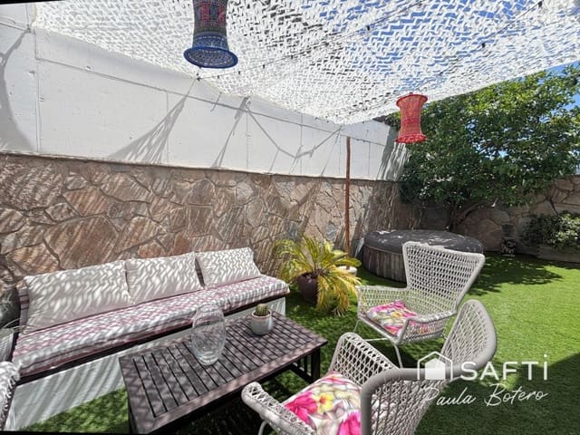 4 sypialnia Dom szeregowy na sprzedaż w Olivella z basenem garażem - 399 000 € (Ref: 9957647)