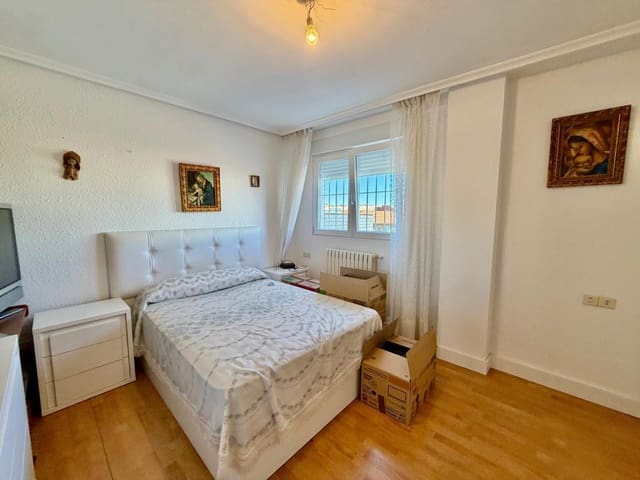 4 camera da letto Villa in vendita in Villaturiel - 255.000 € (Rif: 9957650)