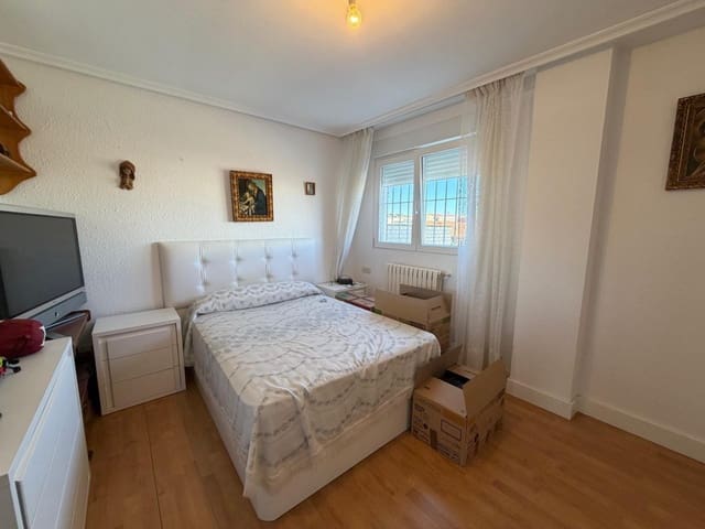 4 camera da letto Villa in vendita in Villaturiel - 255.000 € (Rif: 9957650)