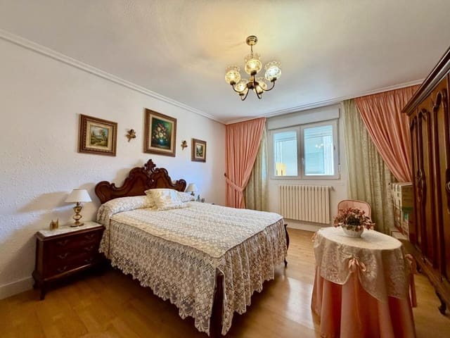 4 camera da letto Villa in vendita in Villaturiel - 255.000 € (Rif: 9957650)