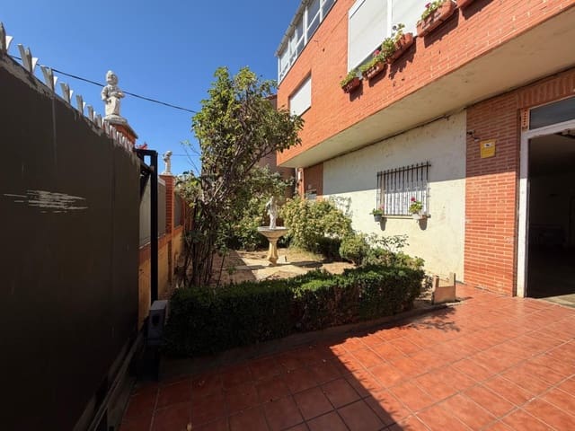 4 camera da letto Villa in vendita in Villaturiel - 255.000 € (Rif: 9957650)
