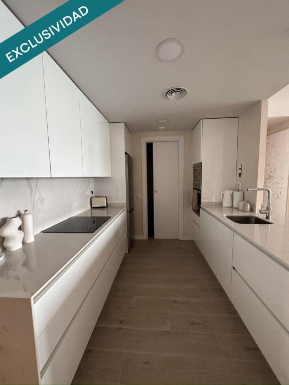 2 chambre Appartement à vendre à Benidorm avec piscine garage - 799 000 € (Ref: 9959438)