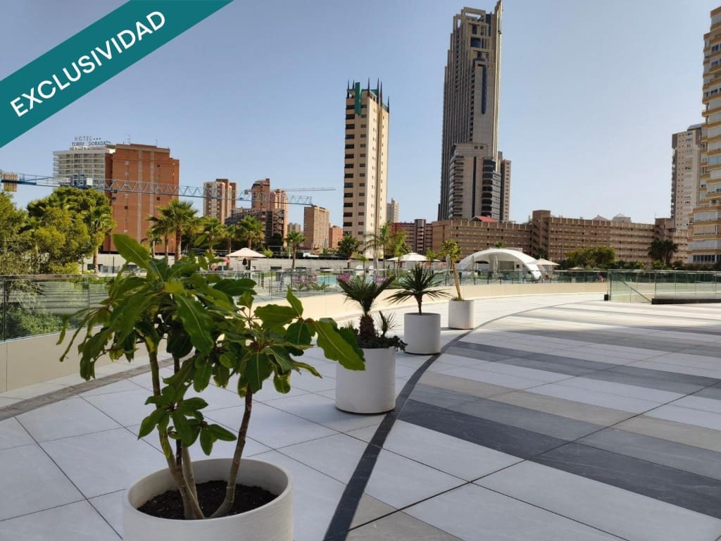 2 chambre Appartement à vendre à Benidorm avec piscine garage - 799 000 € (Ref: 9959438)