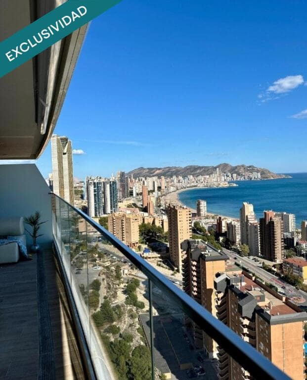 2 sovrum Lägenhet till salu i Benidorm med pool garage - 699 000 € (Ref: 9959438)