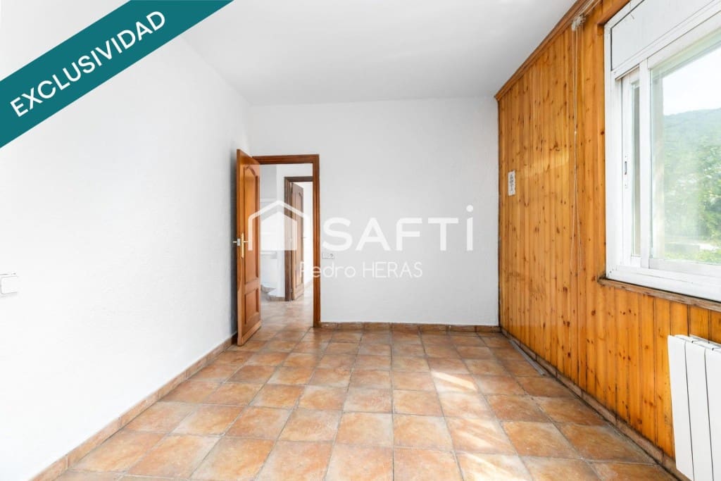 3 soveværelse Finca/Landehus til salg i Sant Iscle de Vallalta med garage - € 345.000 (Ref: 9959439)