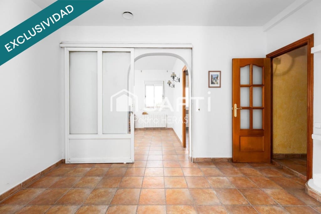 3 soveværelse Finca/Landehus til salg i Sant Iscle de Vallalta med garage - € 345.000 (Ref: 9959439)