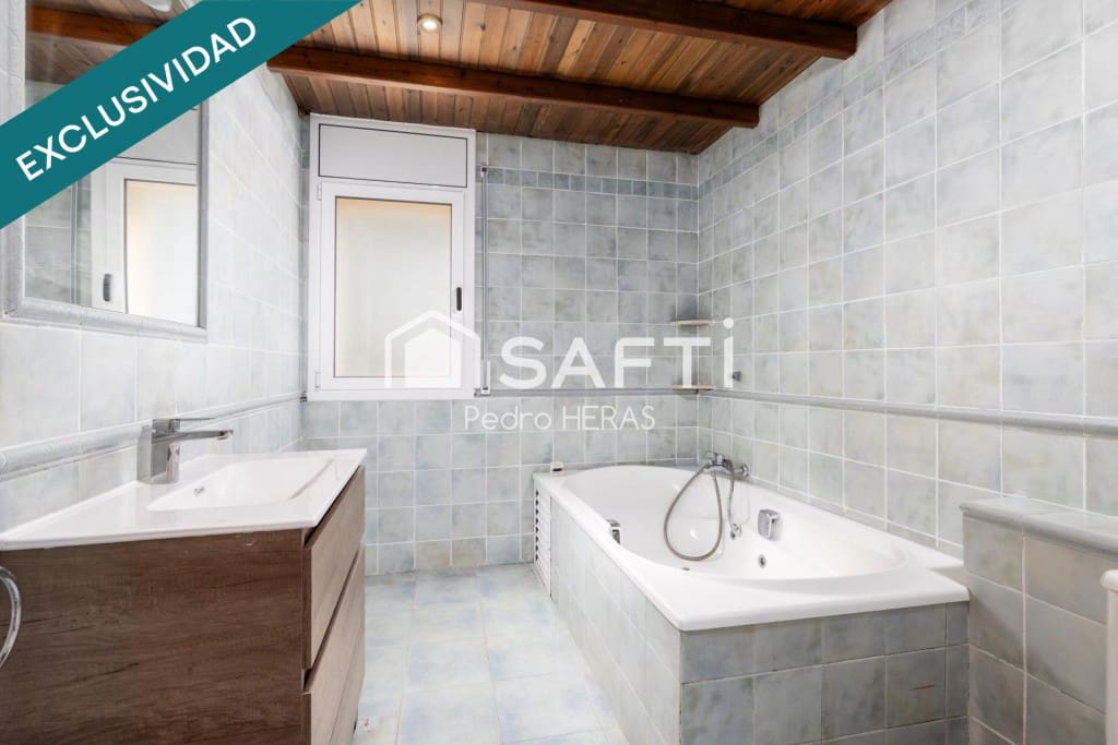 3 soveværelse Finca/Landehus til salg i Sant Iscle de Vallalta med garage - € 345.000 (Ref: 9959439)