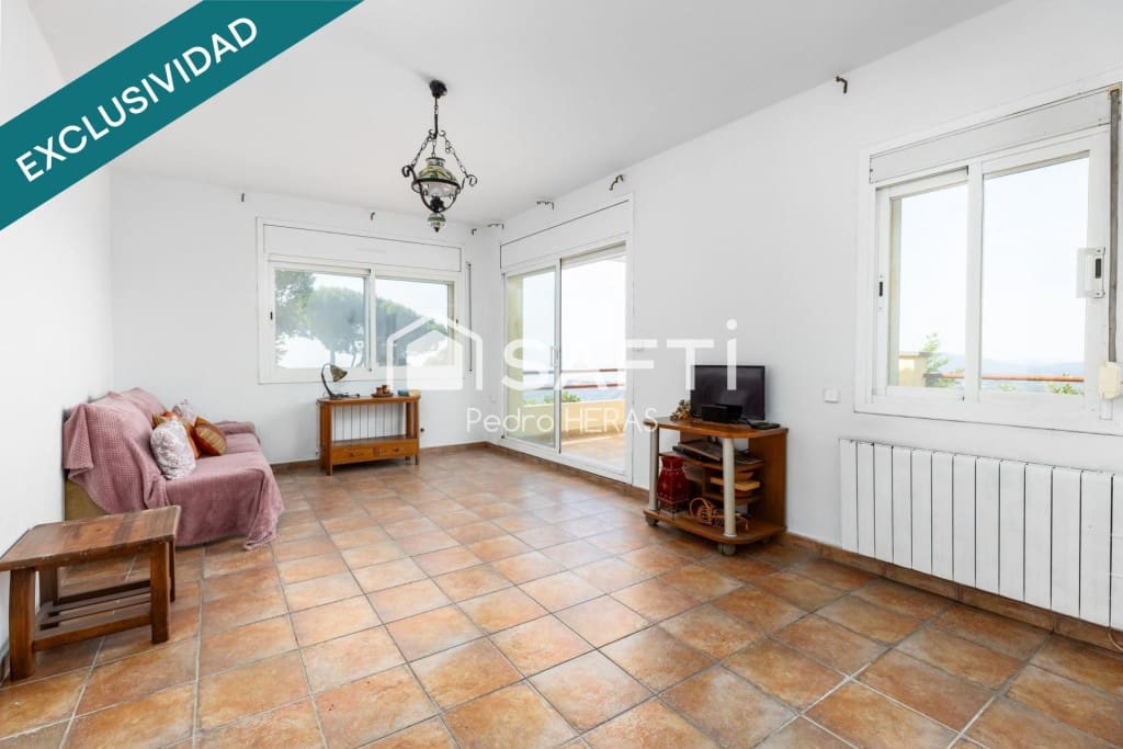 3 soveværelse Finca/Landehus til salg i Sant Iscle de Vallalta med garage - € 345.000 (Ref: 9959439)