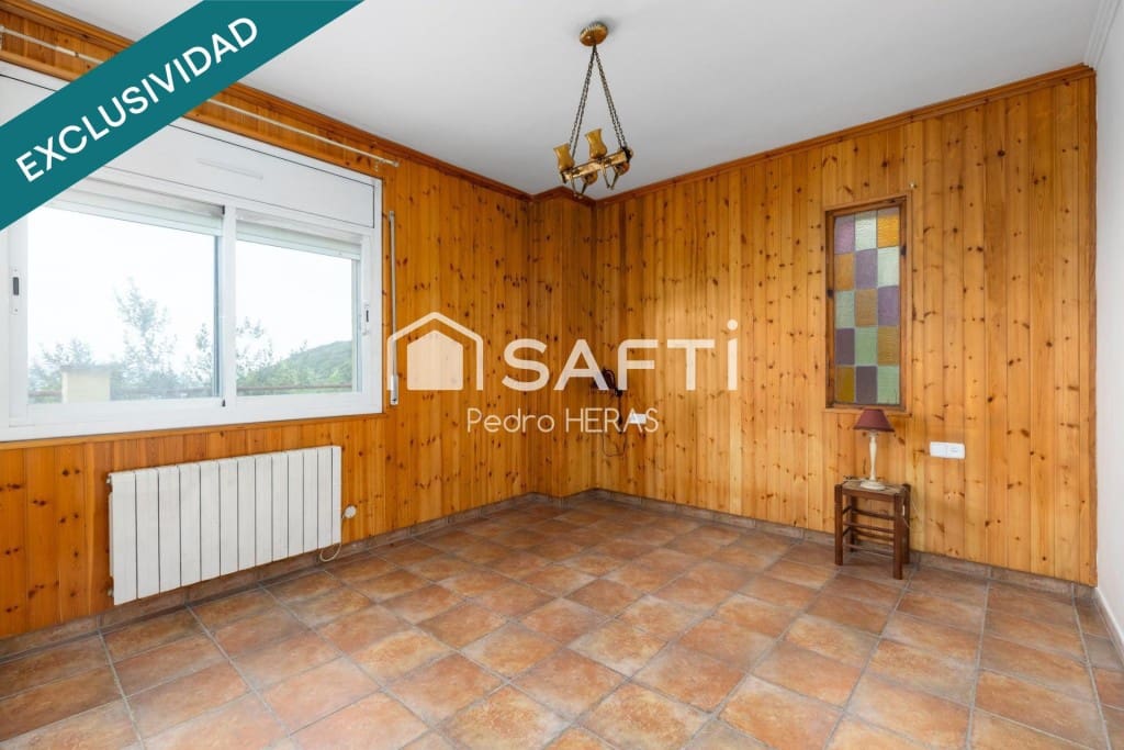 3 soveværelse Finca/Landehus til salg i Sant Iscle de Vallalta med garage - € 345.000 (Ref: 9959439)