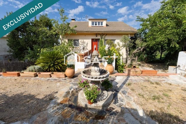 3 soveværelse Finca/Landehus til salg i Sant Iscle de Vallalta med garage - € 345.000 (Ref: 9959439)