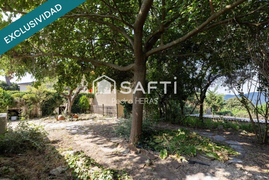 3 soveværelse Finca/Landehus til salg i Sant Iscle de Vallalta med garage - € 345.000 (Ref: 9959439)