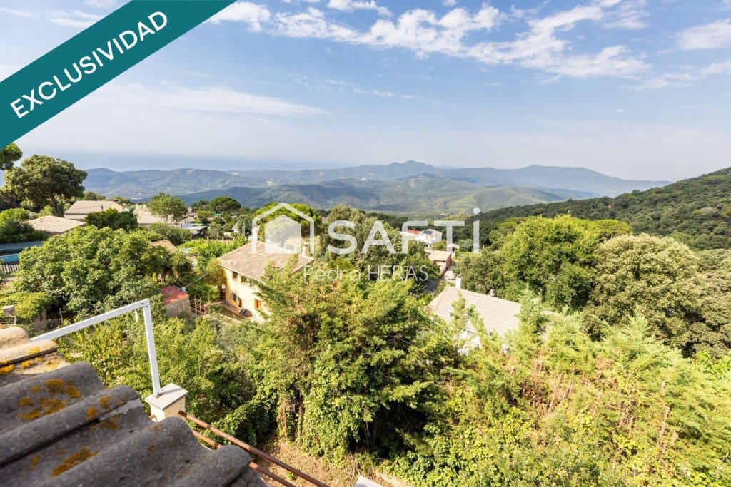 3 soveværelse Finca/Landehus til salg i Sant Iscle de Vallalta med garage - € 345.000 (Ref: 9959439)