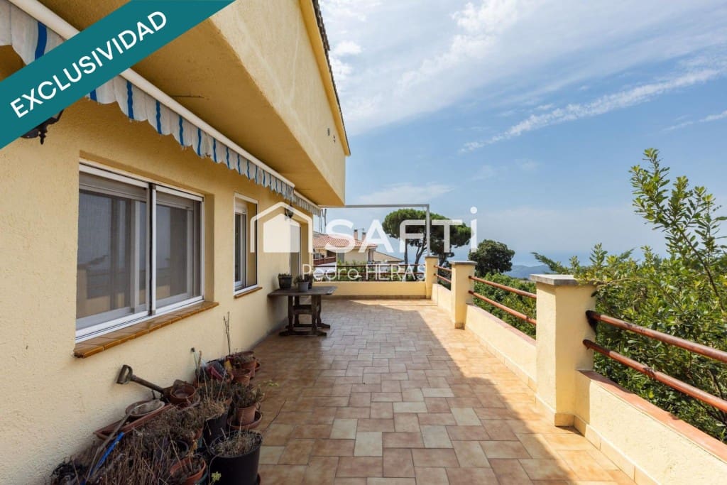 3 soveværelse Finca/Landehus til salg i Sant Iscle de Vallalta med garage - € 345.000 (Ref: 9959439)