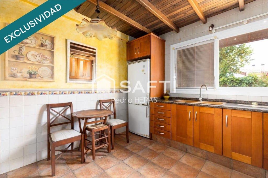 3 soveværelse Finca/Landehus til salg i Sant Iscle de Vallalta med garage - € 345.000 (Ref: 9959439)