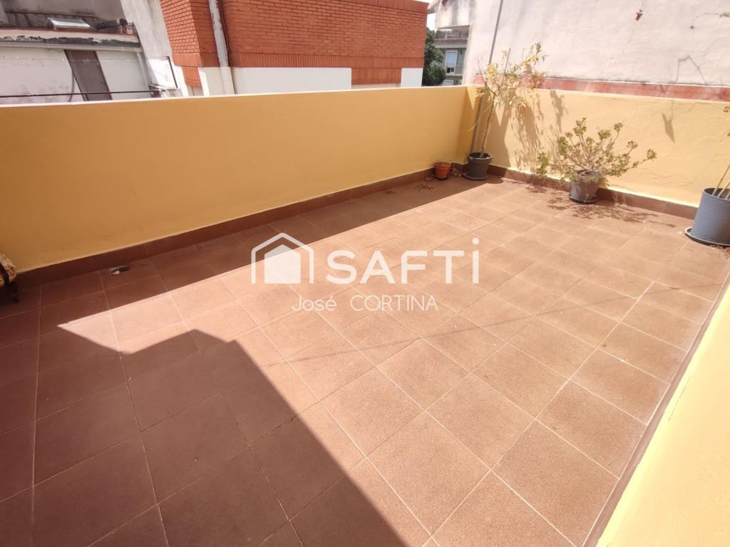 2 bedroom Apartment for sale in Navajas - € 62,000 (Ref: 9959441)