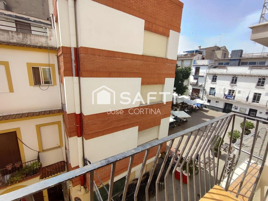 2 bedroom Apartment for sale in Navajas - € 62,000 (Ref: 9959441)