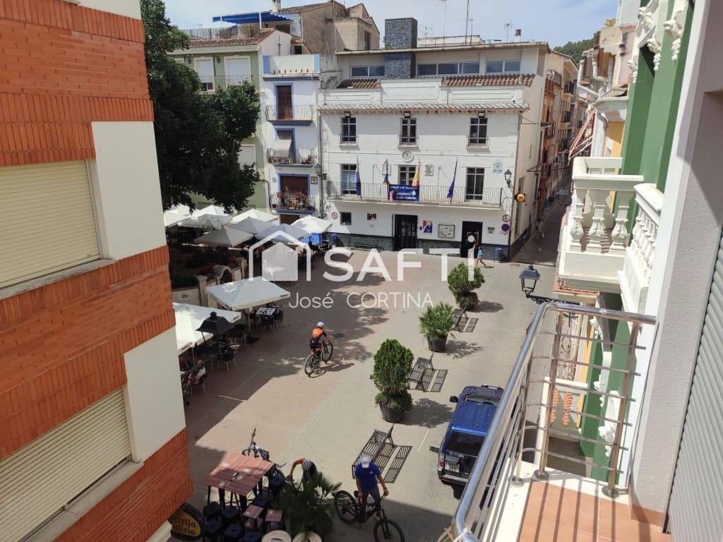 2 bedroom Apartment for sale in Navajas - € 62,000 (Ref: 9959441)