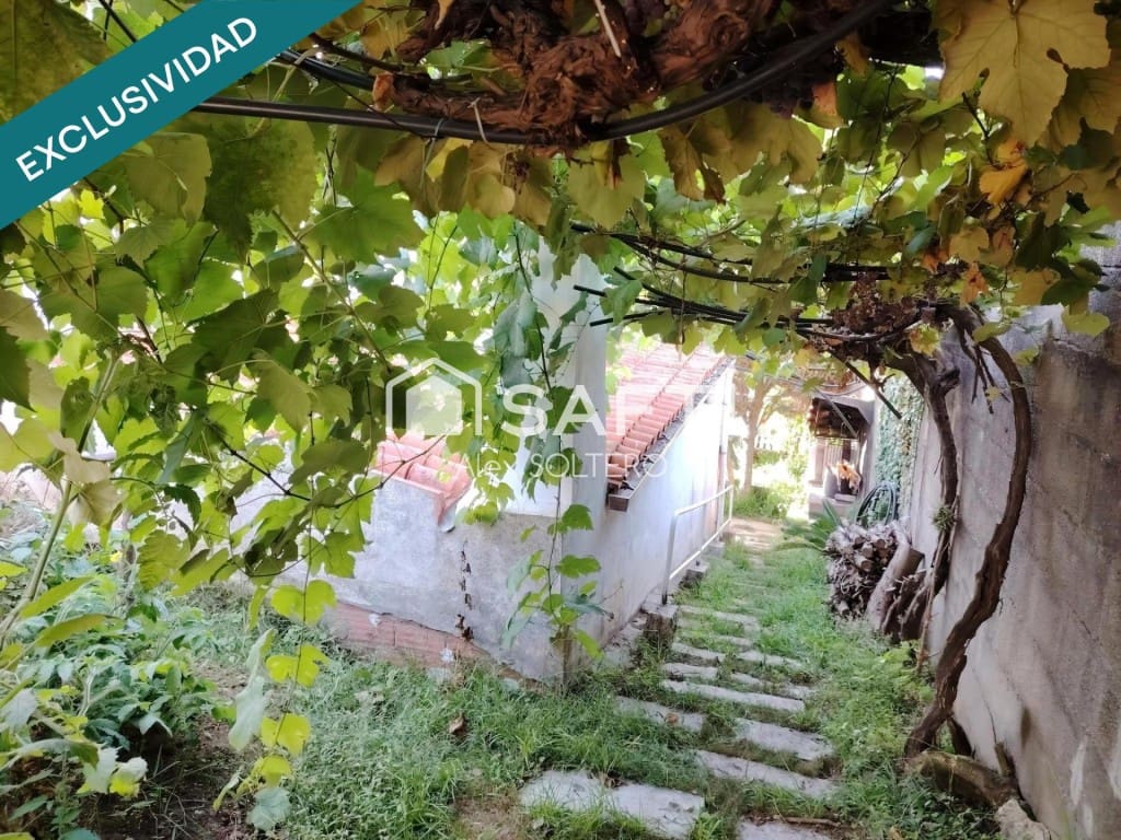 6 bedroom Villa for sale in Vigo with pool garage - € 865,000 (Ref: 9959443)