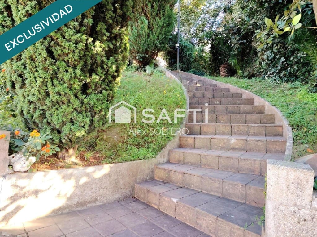 6 bedroom Villa for sale in Vigo with pool garage - € 865,000 (Ref: 9959443)