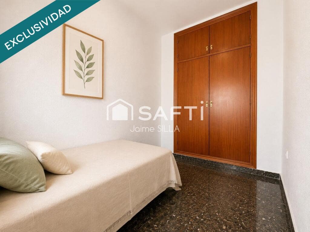 3 bedroom Apartment for sale in Xirivella - € 220,000 (Ref: 9959444)