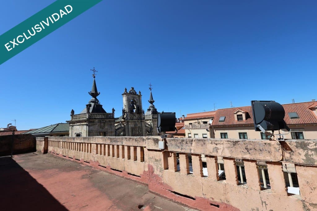 10 bedroom Penthouse for sale in Astorga - € 175,000 (Ref: 9959445)