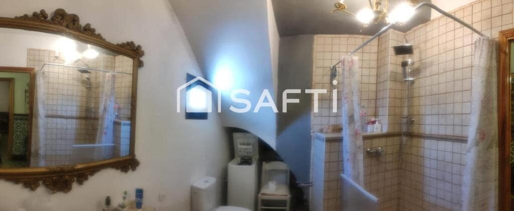 3 bedroom Villa for sale in Campo de Criptana - € 56,000 (Ref: 9962342)