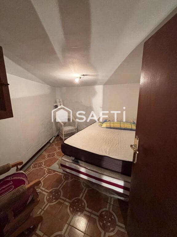 3 bedroom Villa for sale in Campo de Criptana - € 56,000 (Ref: 9962342)