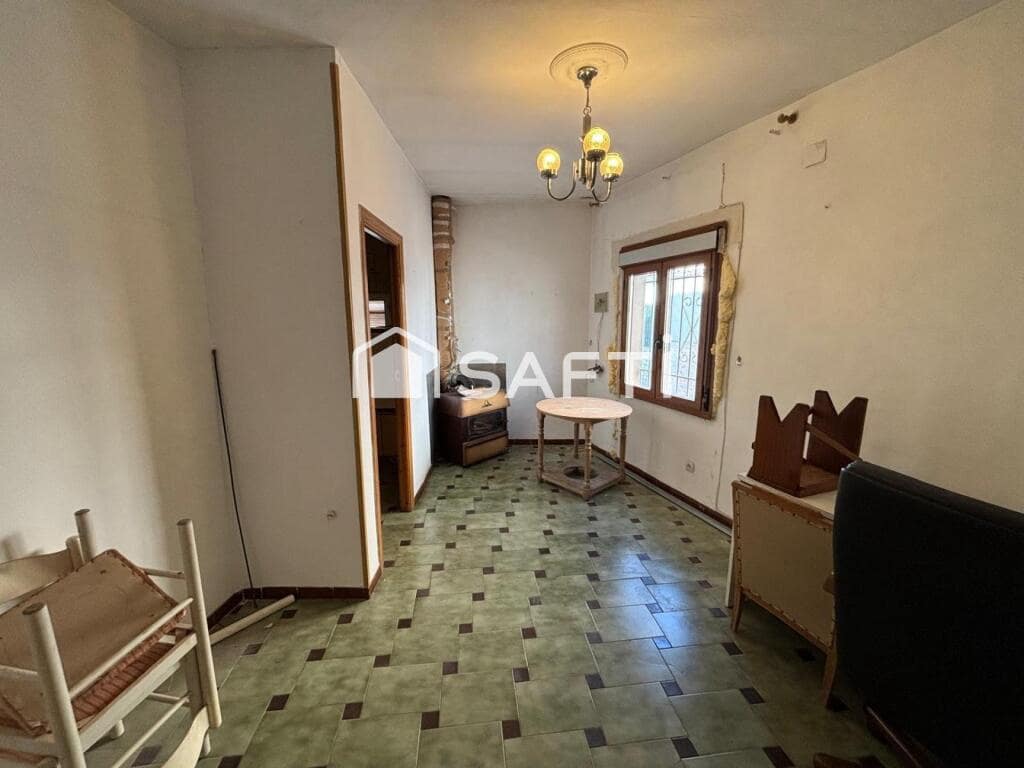 3 bedroom Villa for sale in Campo de Criptana - € 56,000 (Ref: 9962342)