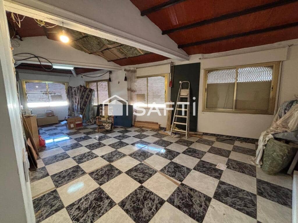 3 bedroom Villa for sale in Campo de Criptana - € 56,000 (Ref: 9962342)