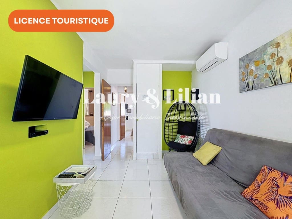 2 bedroom Villa for sale in Empuriabrava with pool garage - € 377,000 (Ref: 9962343)