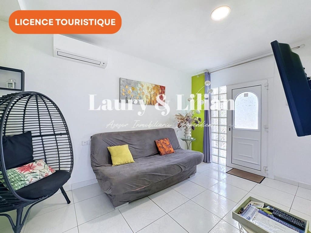 2 bedroom Villa for sale in Empuriabrava with pool garage - € 377,000 (Ref: 9962343)