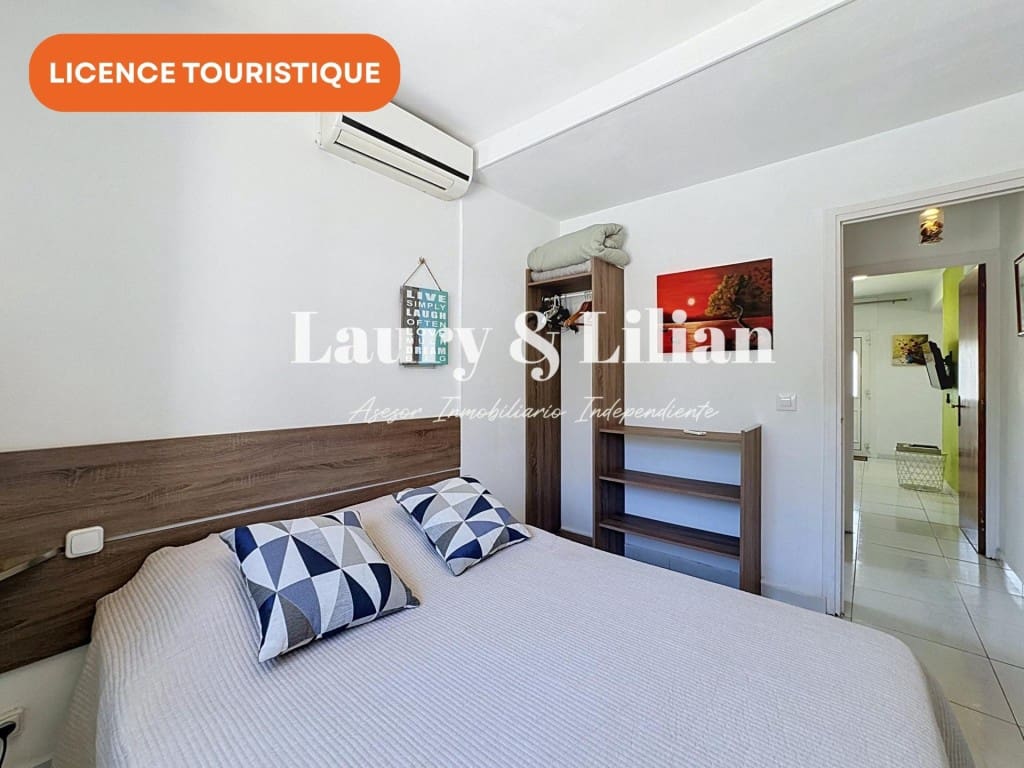 2 bedroom Villa for sale in Empuriabrava with pool garage - € 377,000 (Ref: 9962343)