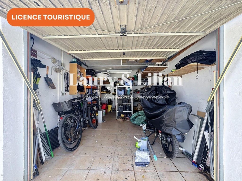 2 bedroom Villa for sale in Empuriabrava with pool garage - € 377,000 (Ref: 9962343)