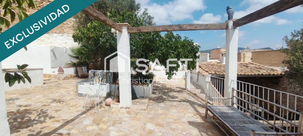 4 bedroom Villa for sale in Sagunto / Sagunt - € 330,000 (Ref: 9962346)