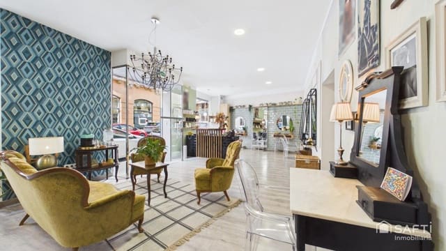 Erhverv til salg i Plaça dels Patins, Palma de Mallorca - € 40.000 (Ref: 9962349)