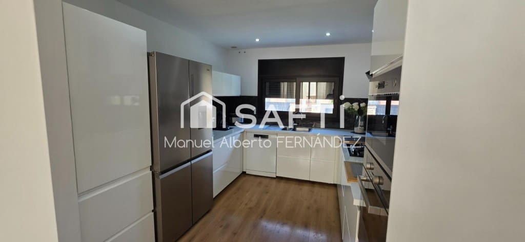 3 sovrum Villa till salu i Lloret de Mar med garage - 330 000 € (Ref: 9964985)