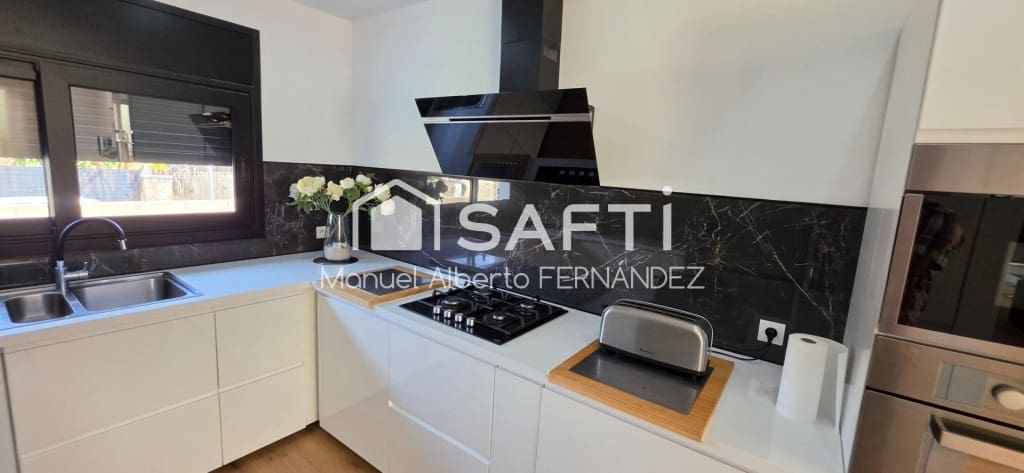 3 sovrum Villa till salu i Lloret de Mar med garage - 330 000 € (Ref: 9964985)