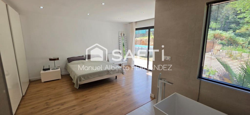 3 sovrum Villa till salu i Lloret de Mar med garage - 330 000 € (Ref: 9964985)