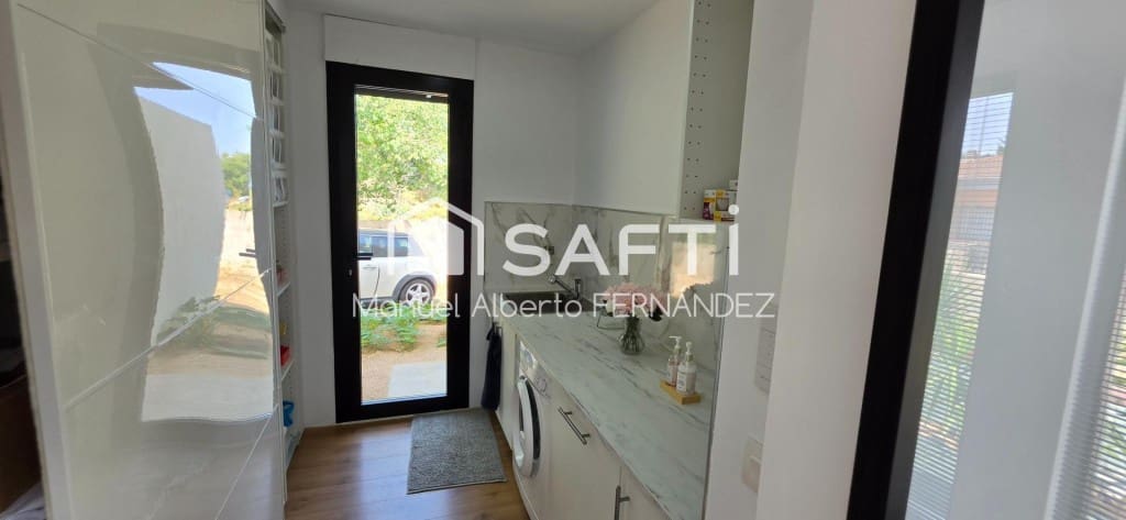 3 sovrum Villa till salu i Lloret de Mar med garage - 330 000 € (Ref: 9964985)