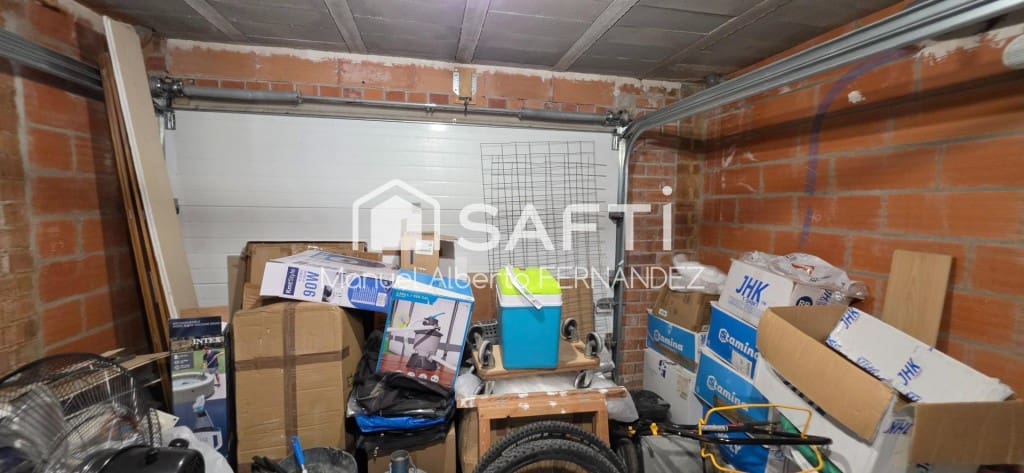3 sovrum Villa till salu i Lloret de Mar med garage - 330 000 € (Ref: 9964985)