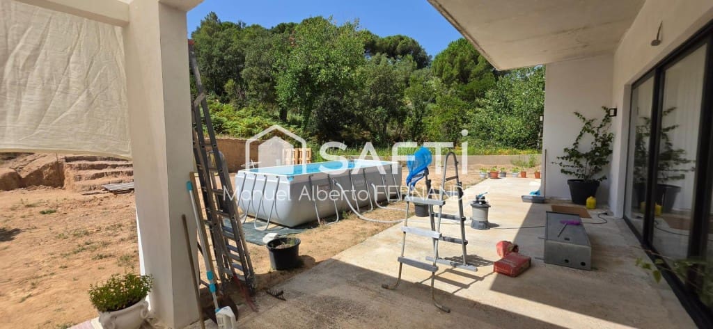 3 sovrum Villa till salu i Lloret de Mar med garage - 330 000 € (Ref: 9964985)