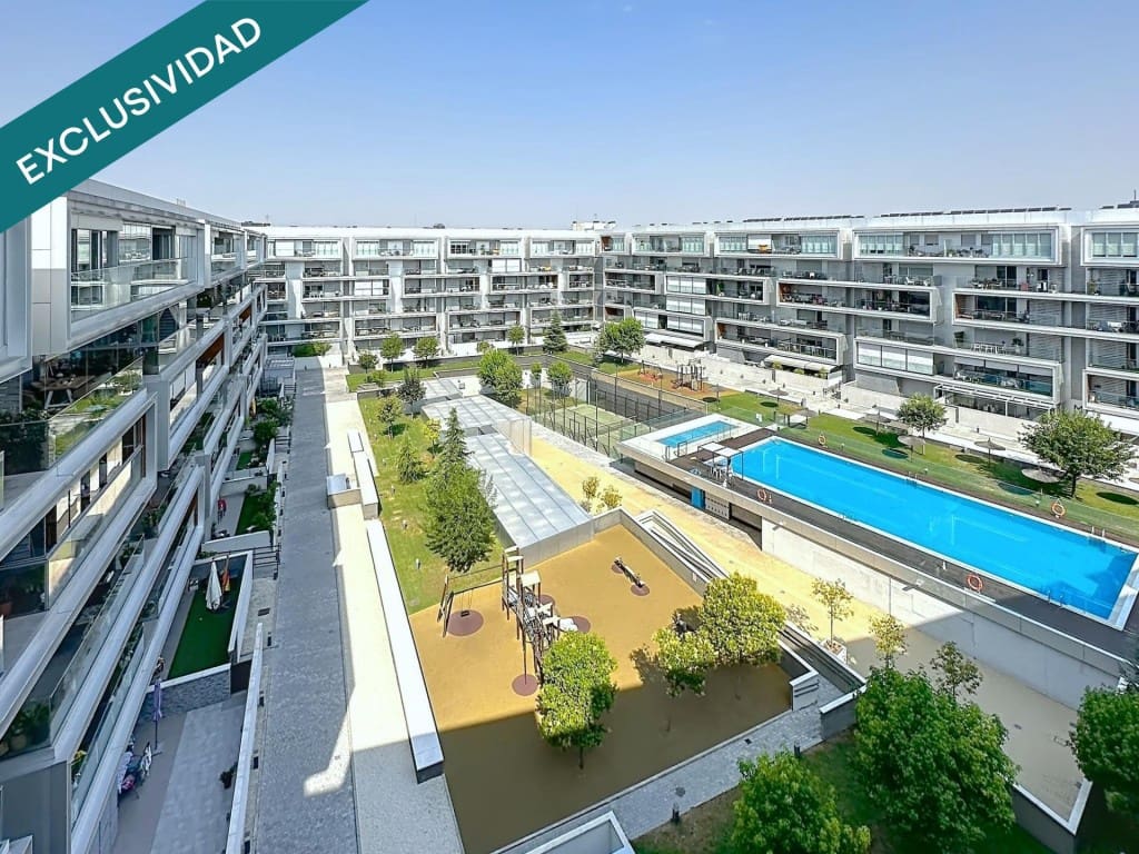 3 bedroom Penthouse for sale in Alcala de Henares with pool garage - € 550,000 (Ref: 9964986)
