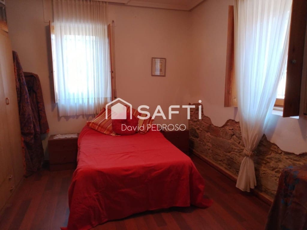 4 soverom Villa til salgs i Santa Maria de Ordas med garasje - € 294 700 (Ref: 9964988)