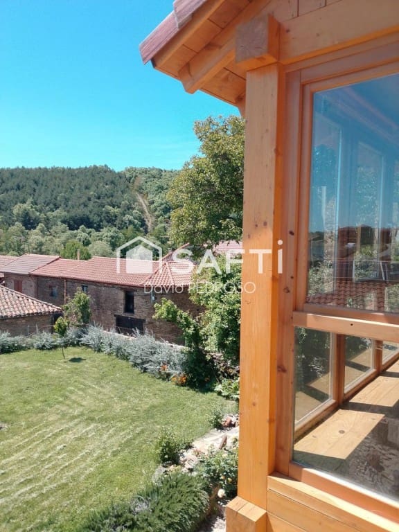 4 soverom Villa til salgs i Santa Maria de Ordas med garasje - € 294 700 (Ref: 9964988)